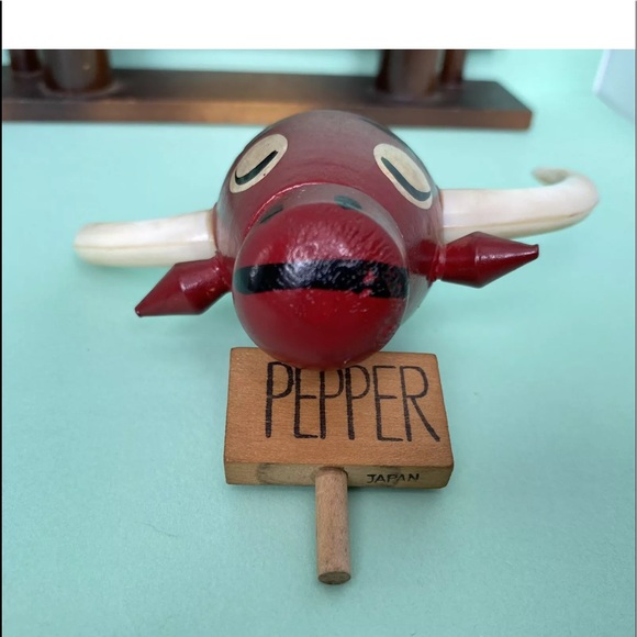 Vintage Salt And Pepper Shakers Wooden Folk Art Style Oxen Cattle Steer Japan - Picture 7 of 12